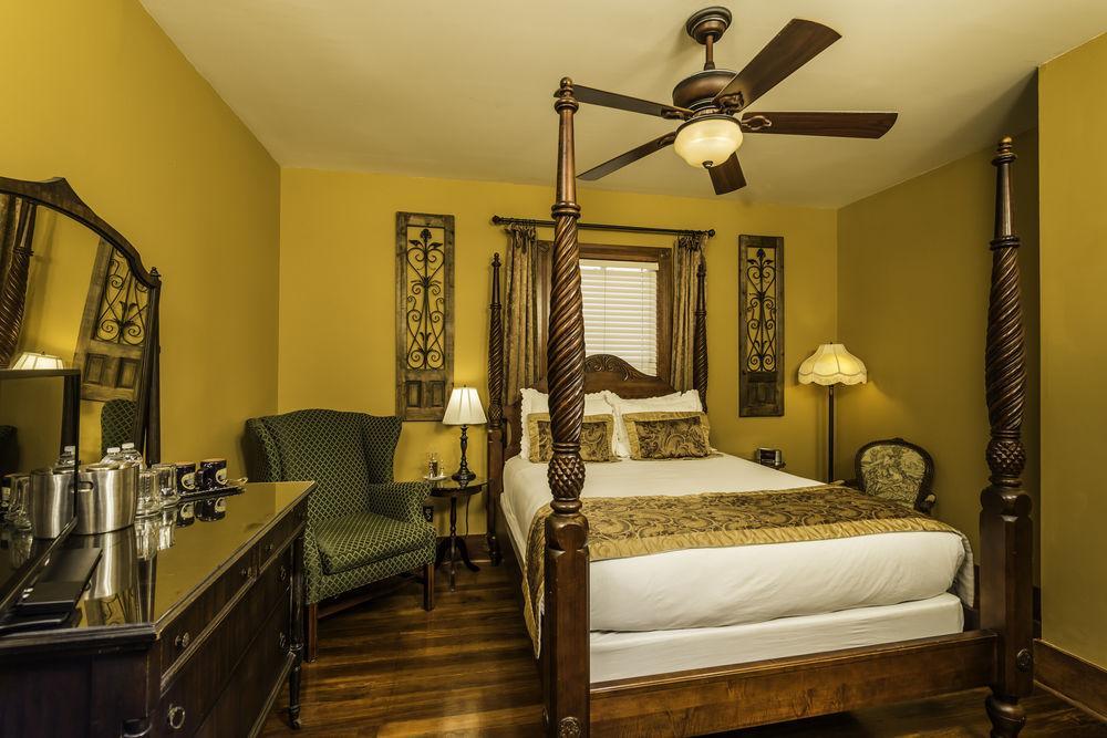 Carriage Way Inn Bed & Breakfast Adults Only - 21 Years Old And Up 세인트어거스틴 외부 사진