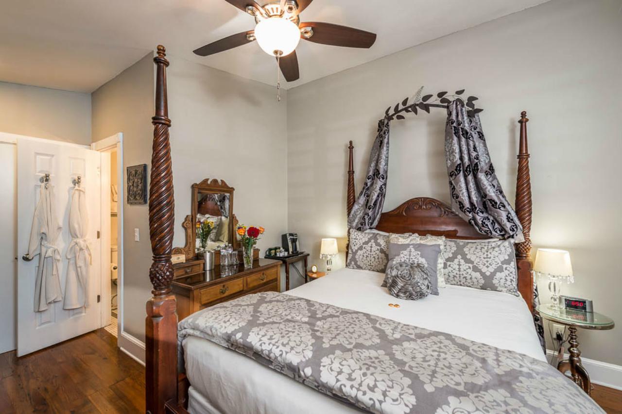 Carriage Way Inn Bed & Breakfast Adults Only - 21 Years Old And Up 세인트어거스틴 외부 사진