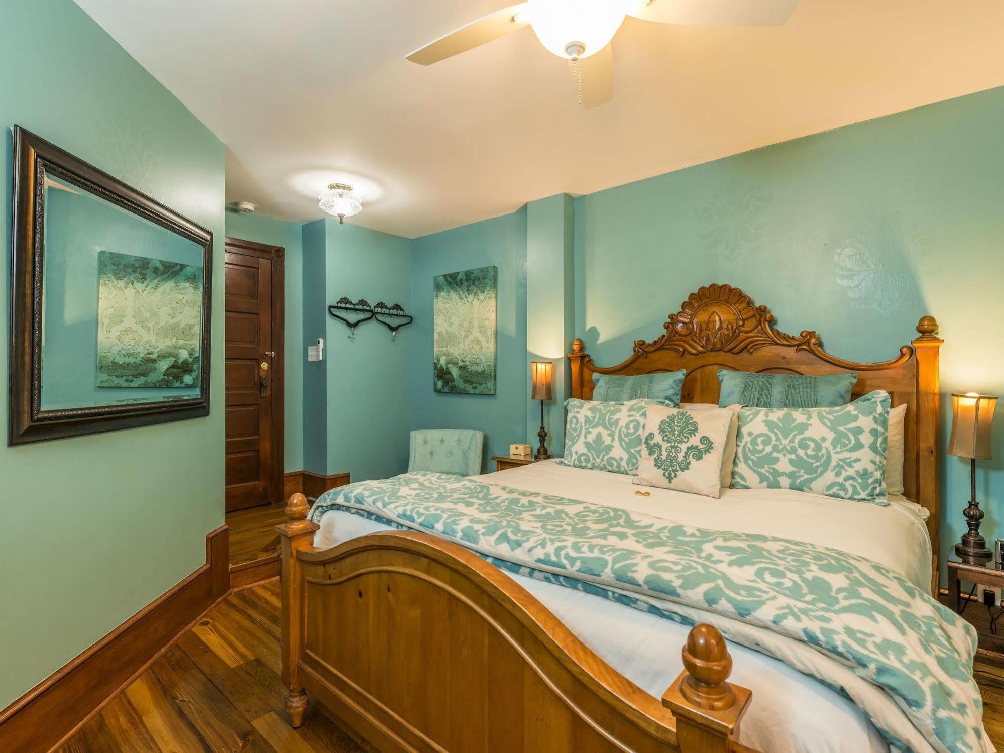 Carriage Way Inn Bed & Breakfast Adults Only - 21 Years Old And Up 세인트어거스틴 외부 사진