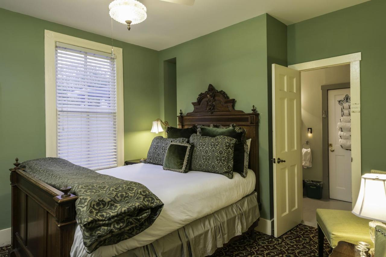 Carriage Way Inn Bed & Breakfast Adults Only - 21 Years Old And Up 세인트어거스틴 외부 사진
