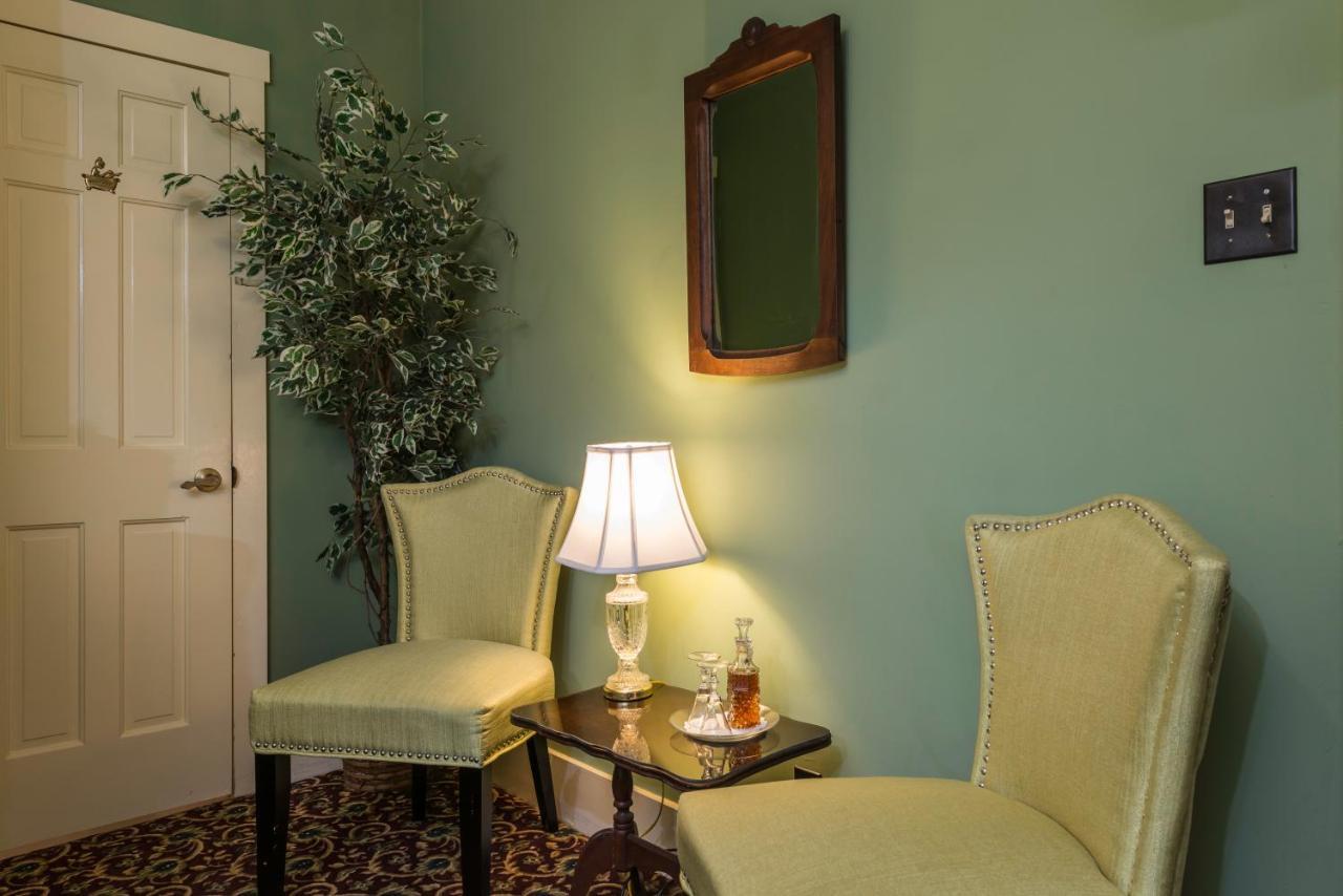 Carriage Way Inn Bed & Breakfast Adults Only - 21 Years Old And Up 세인트어거스틴 외부 사진